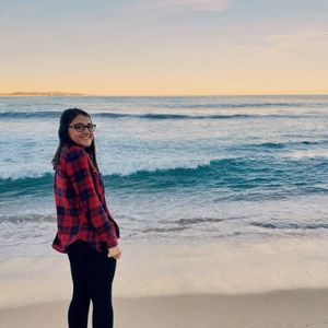 Meet your Posher, Kayla